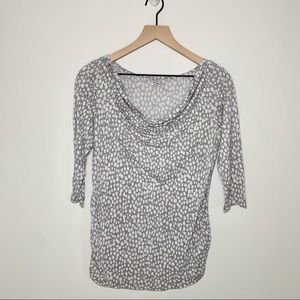 Old Navy Grey Polka Dot 3/4 Sleeve Maternity Tee, M